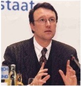 Dr. Michael L�ders